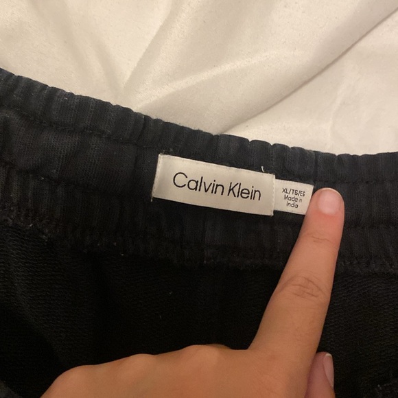 Men’s Calvin Klein XL shorts - Picture 2 of 6